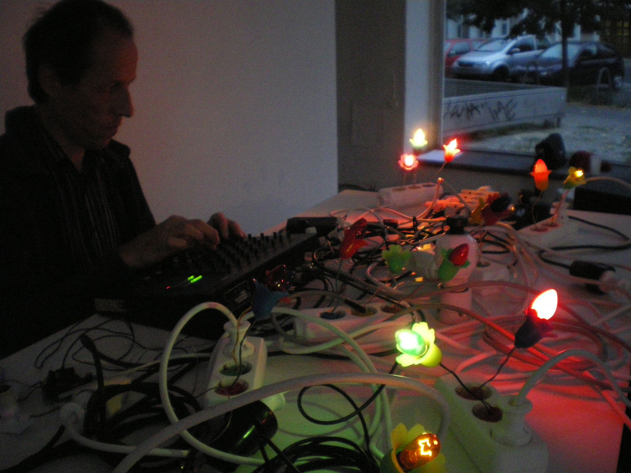 Photographic documentation of RYLLEGA Berlin (Audio-visual performance by Michael Vorfeld, 17 September 2008)